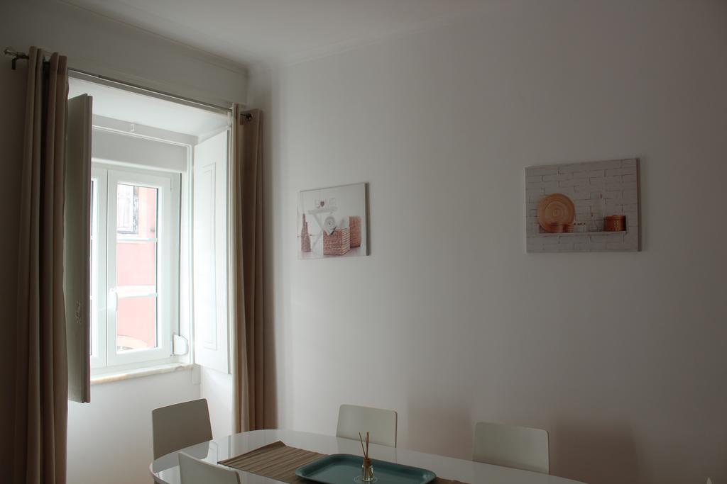 Fado Bairro Alto - Sss Apartments ลิสบอน ภายนอก รูปภาพ